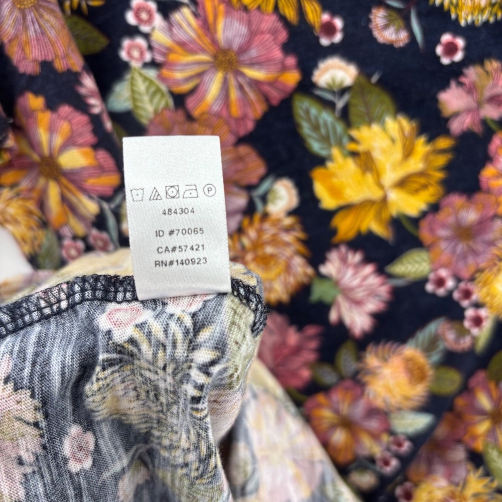 LOFT Vintage Soft Floral Print Short Sleeve T Shirt Womens Small Boho Cottage - Picture 15 of 15